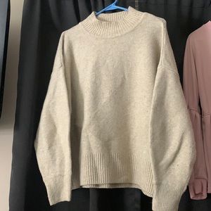 H&M tan long sleeve sweater. Large.
